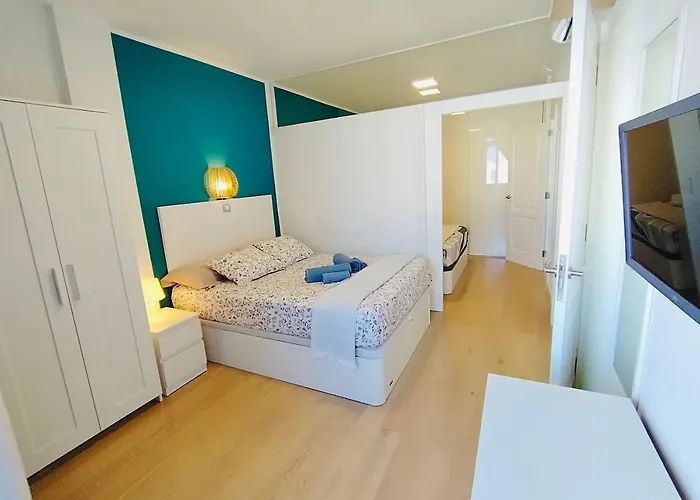 Sunset Ocean Apartment *